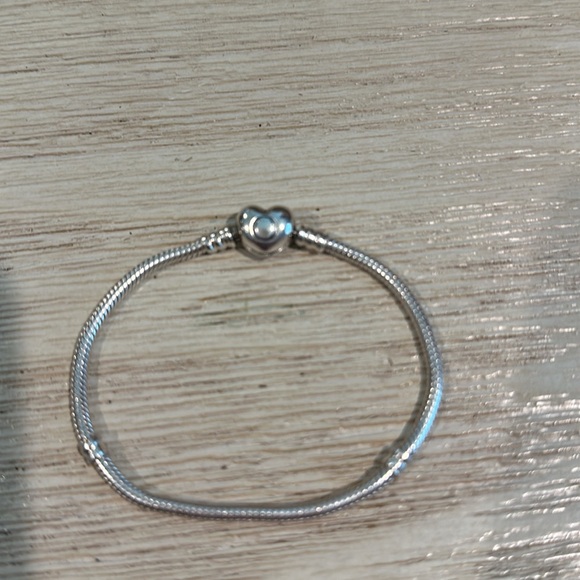 Pandora Sterling Silver Moments Heart Clasp Snake Chain Bracelet AUTH. - Picture 1 of 4